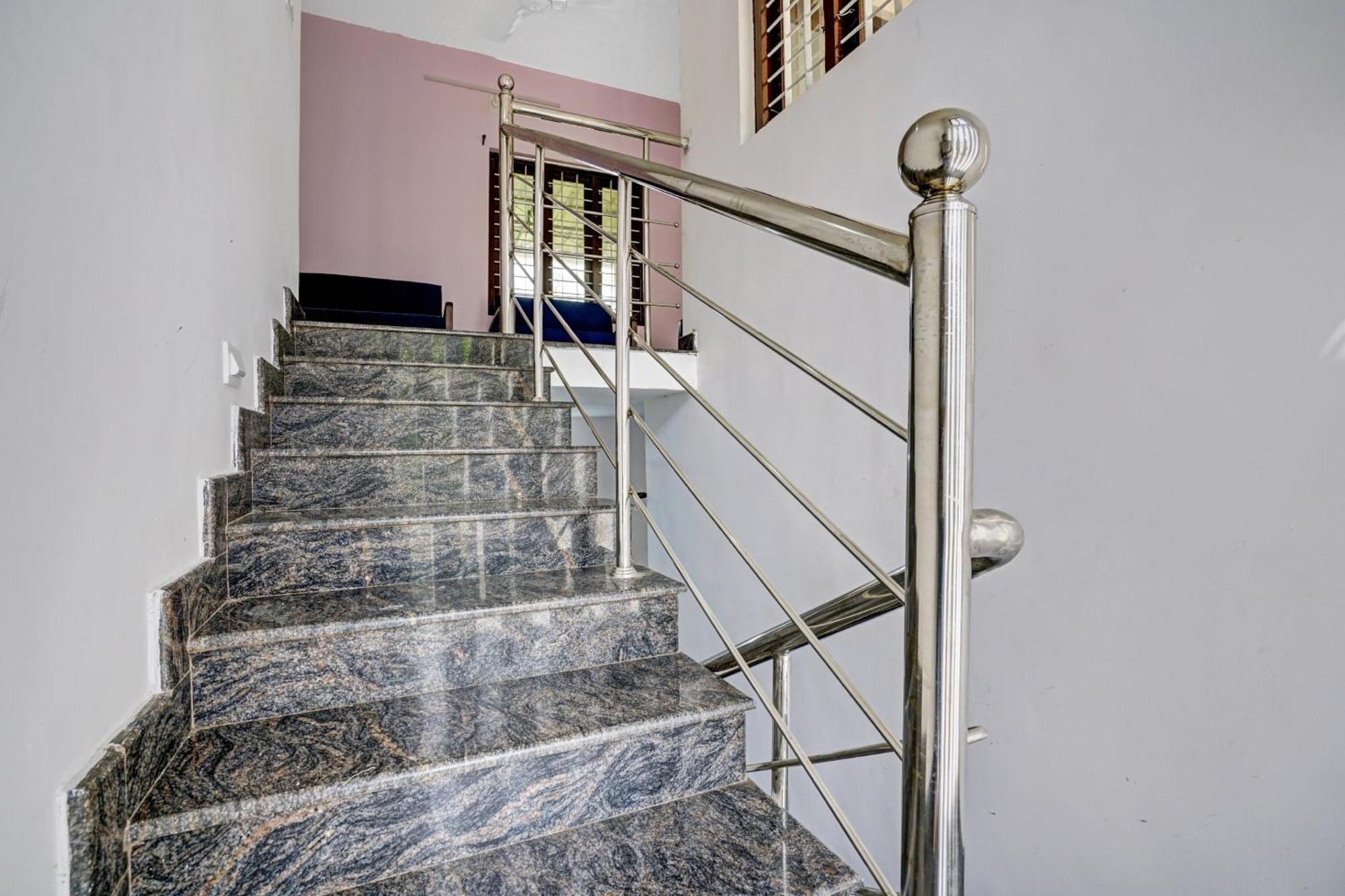 Spot On Shalom Palace Residency Neriyamangalam Екстер'єр фото